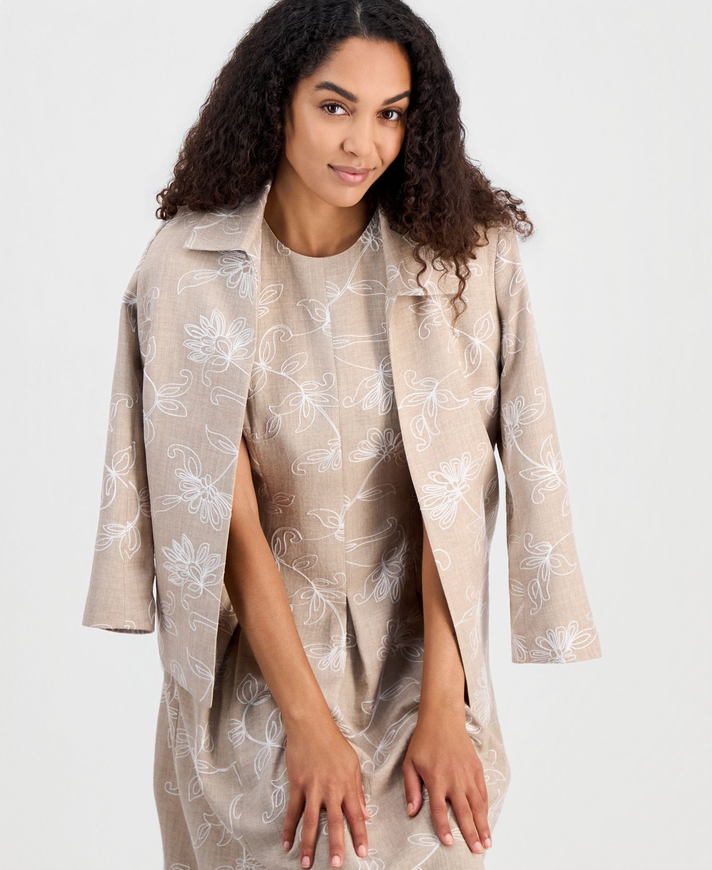 Женская куртка Kasper Boxy Floral Embroidered Jacket, Regular & Petite, цвет: Меланжевый / Белый — фото 8