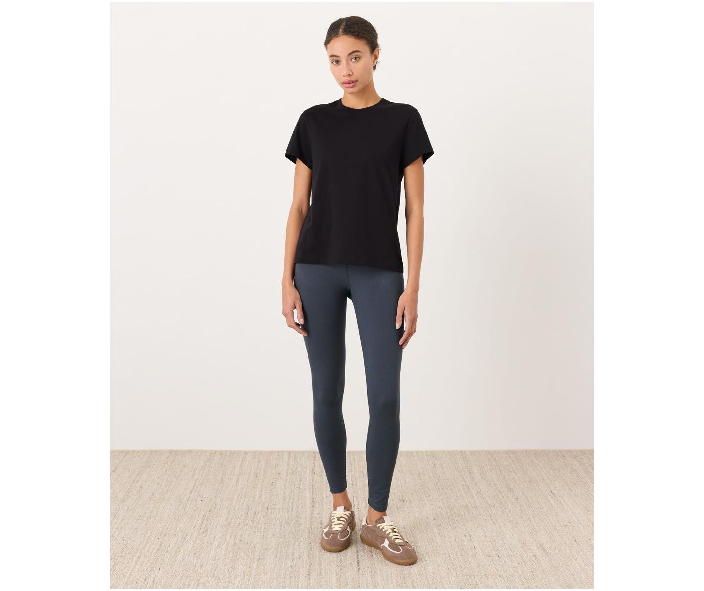 Женская футболка Pact Organic Cotton Essential Crewneck, цвет: Чёрный — фото 4