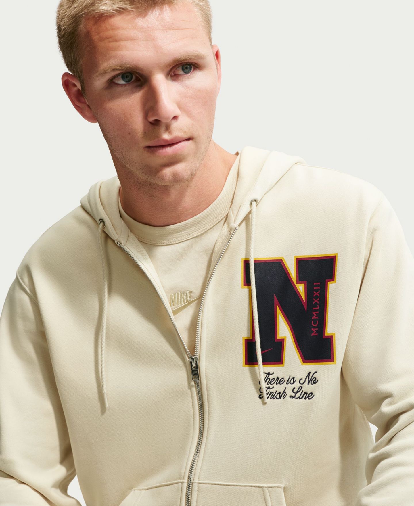 Мужское худи Nike Sportswear Club French Terry Full-Zip, цвет: Хаки / Обсидиановый — фото 6