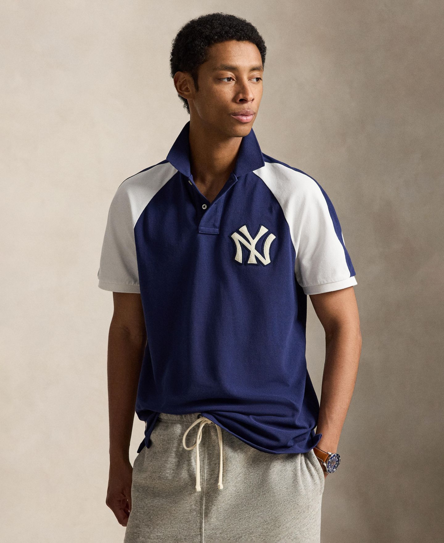 Мужское поло Polo Ralph Lauren Raglan Short-Sleeve Polo Shirt, цвет: Тёмный кобальтовый / Белый — фото 1