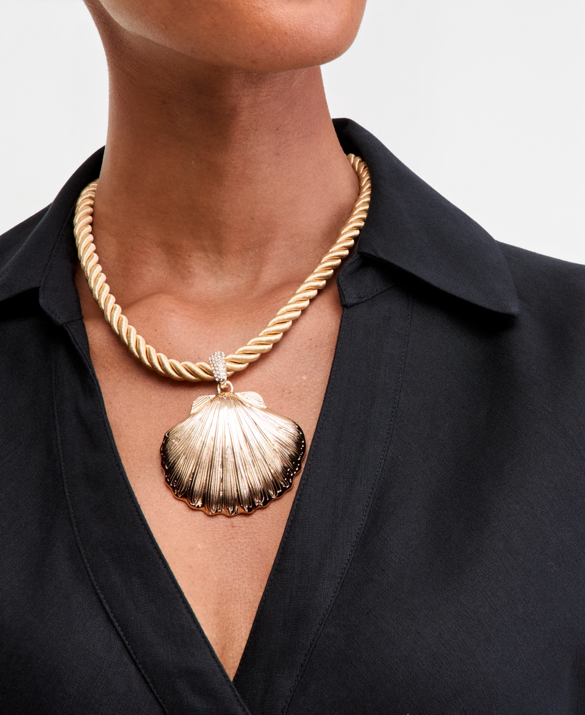 I.n.c. International Concepts Shell Pendant Necklace, 17" + 3" extender, Macy's Exclusive