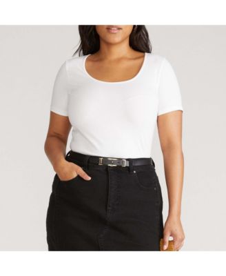 Plus Size Scoop Neck Tee