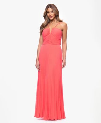 Women's V-Neck Pleated Sleeveless Gown
