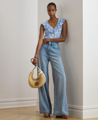 Women's Sleeveless V-Neck Top