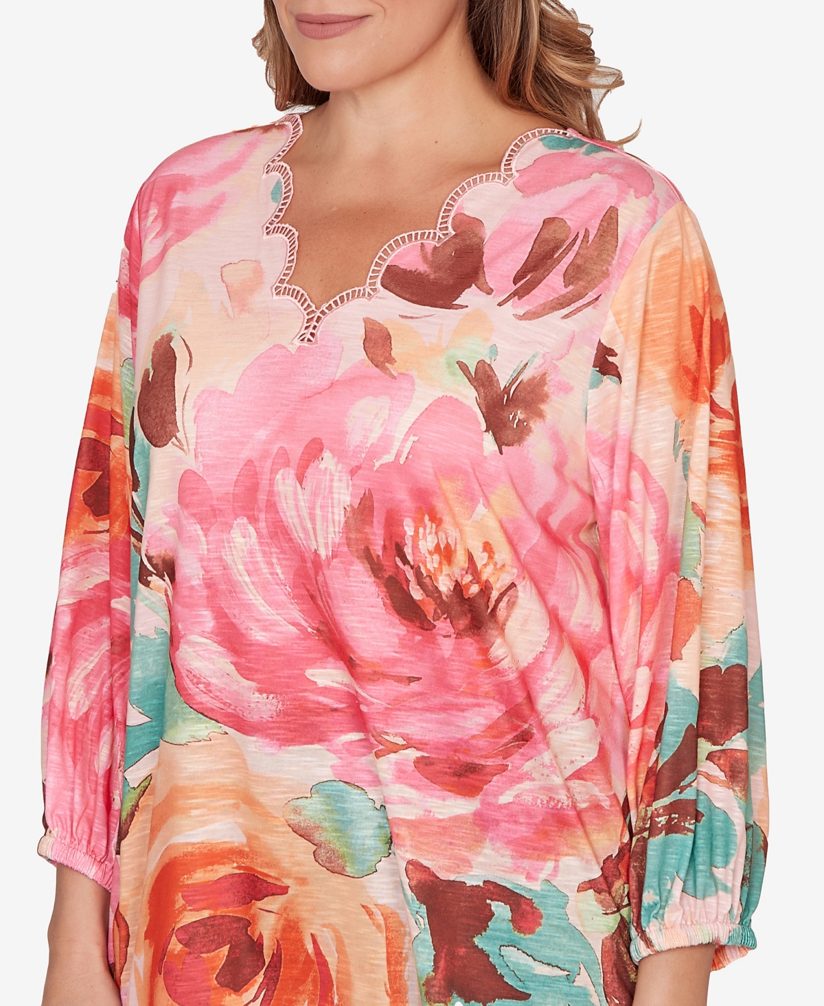 Ruby Rd. Plus Scalloped Neck Bold Floral Knit Top