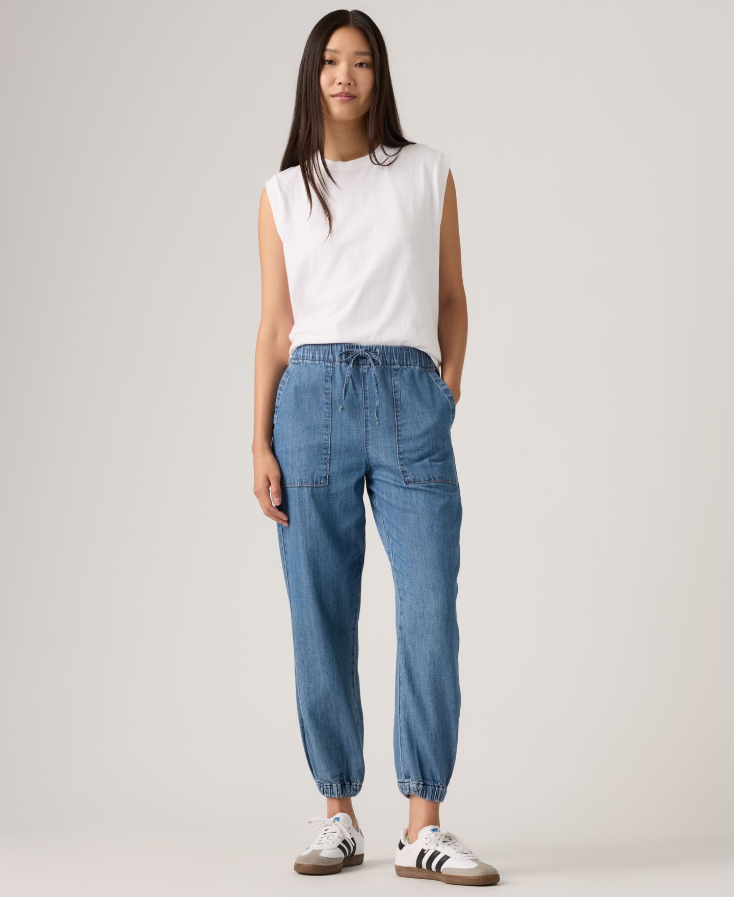 Женские брюки Levi's Essential Mid-Rise Jogger, цвет: Going Steady Jogger — фото 5