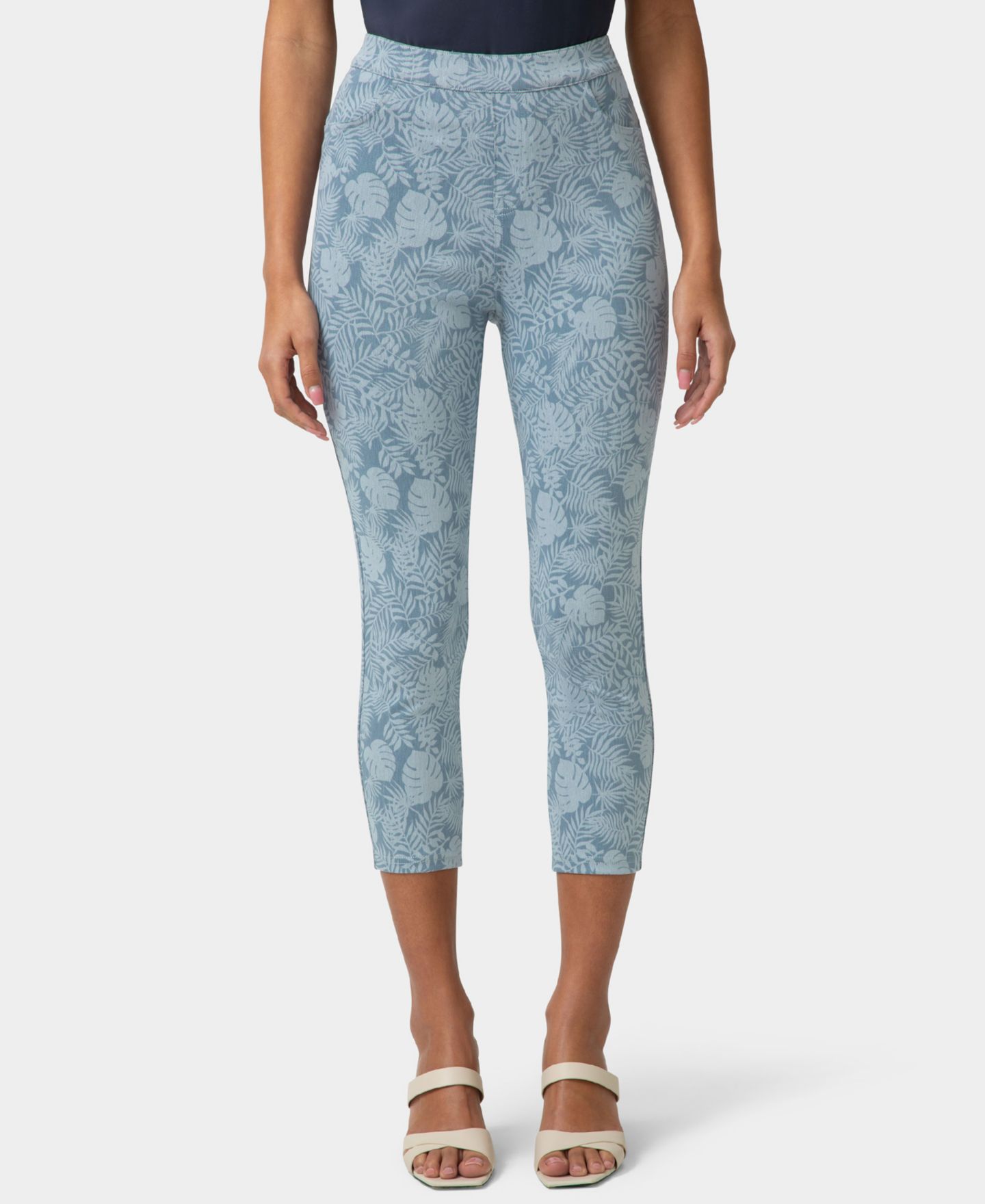Женские брюки Hue Ultra Soft Denim High-Waist Capri Pant, цвет: Синий — фото 3
