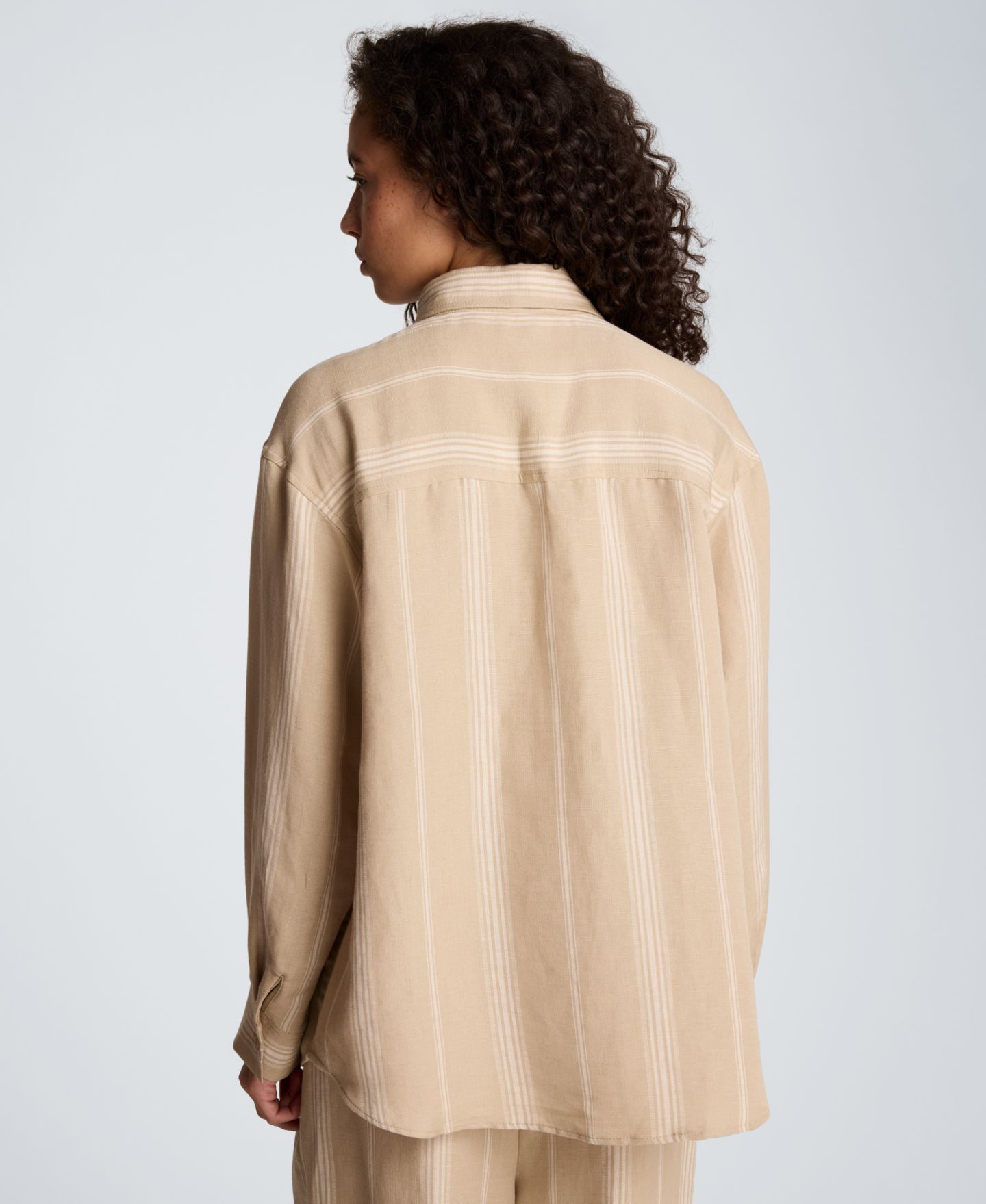 Женская рубашка Kenneth Cole Drop Shoulder Linen Boyfriend, цвет: Белый — фото 13