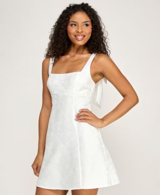 Juniors' Floral Jacquard Square Neck Dress