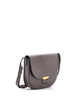 Medium Trotteur Crossbody Bag Grainy Leather