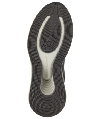 Men's Surge Embossed U-Throat Sneakers