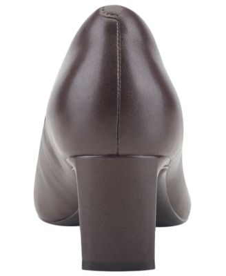 Women's Merida Block Heel Pumps