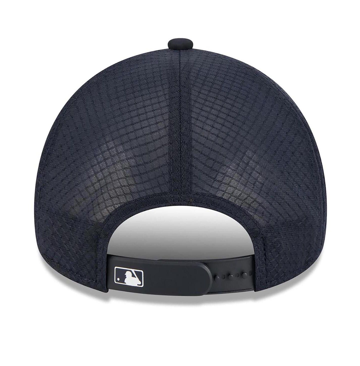 Мужская кепка New Era Navy Detroit Tigers 2026 Batting Practice Alternate Apex 9FORTY Adjustable Hat — фото 2