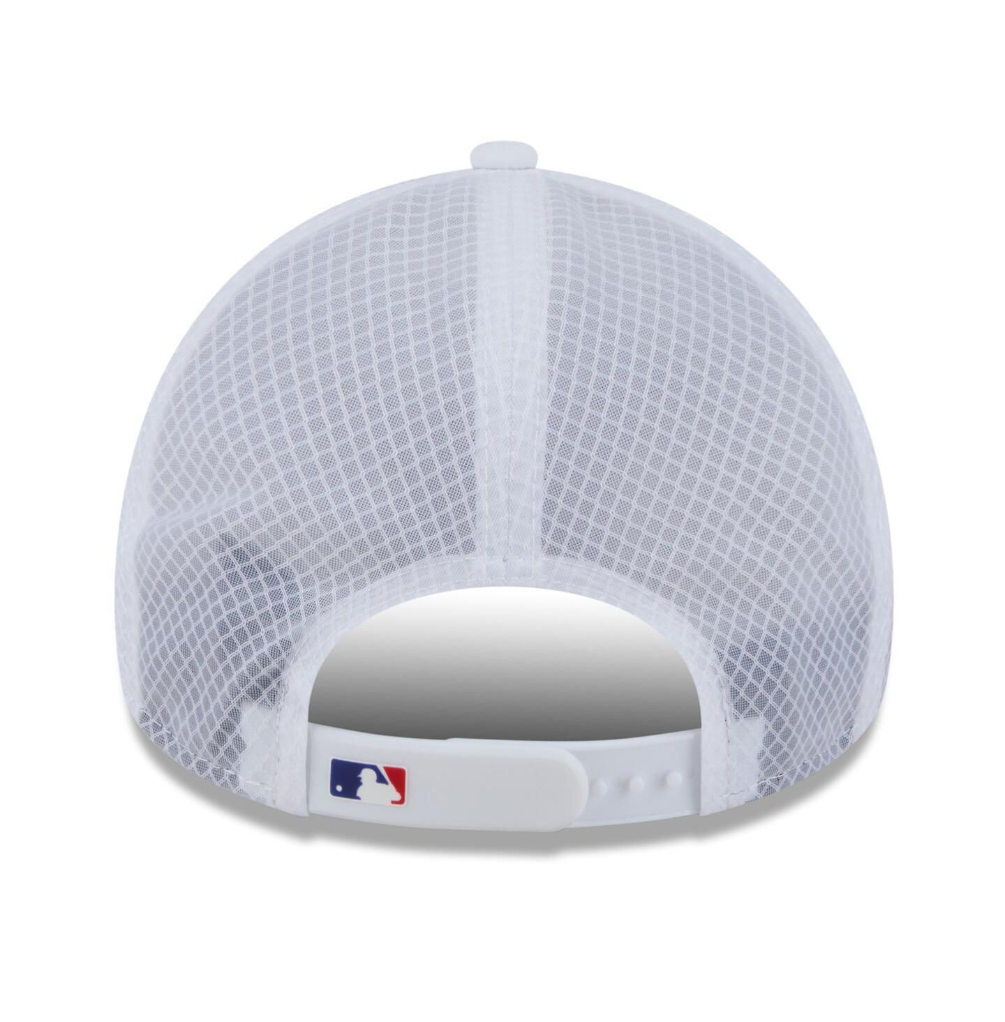 Мужская кепка New Era White Philadelphia Phillies 2026 Batting Practice Apex 9FORTY Adjustable Trucker Hat — фото 2