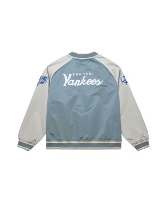 Men's Gray New York Yankees Thunderstorm Head Coach Lightweight Satin Full-Snap Jacket