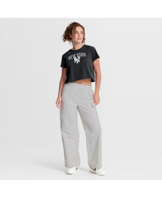 Women's Black New York Yankees Mod Cropped T-Shirt