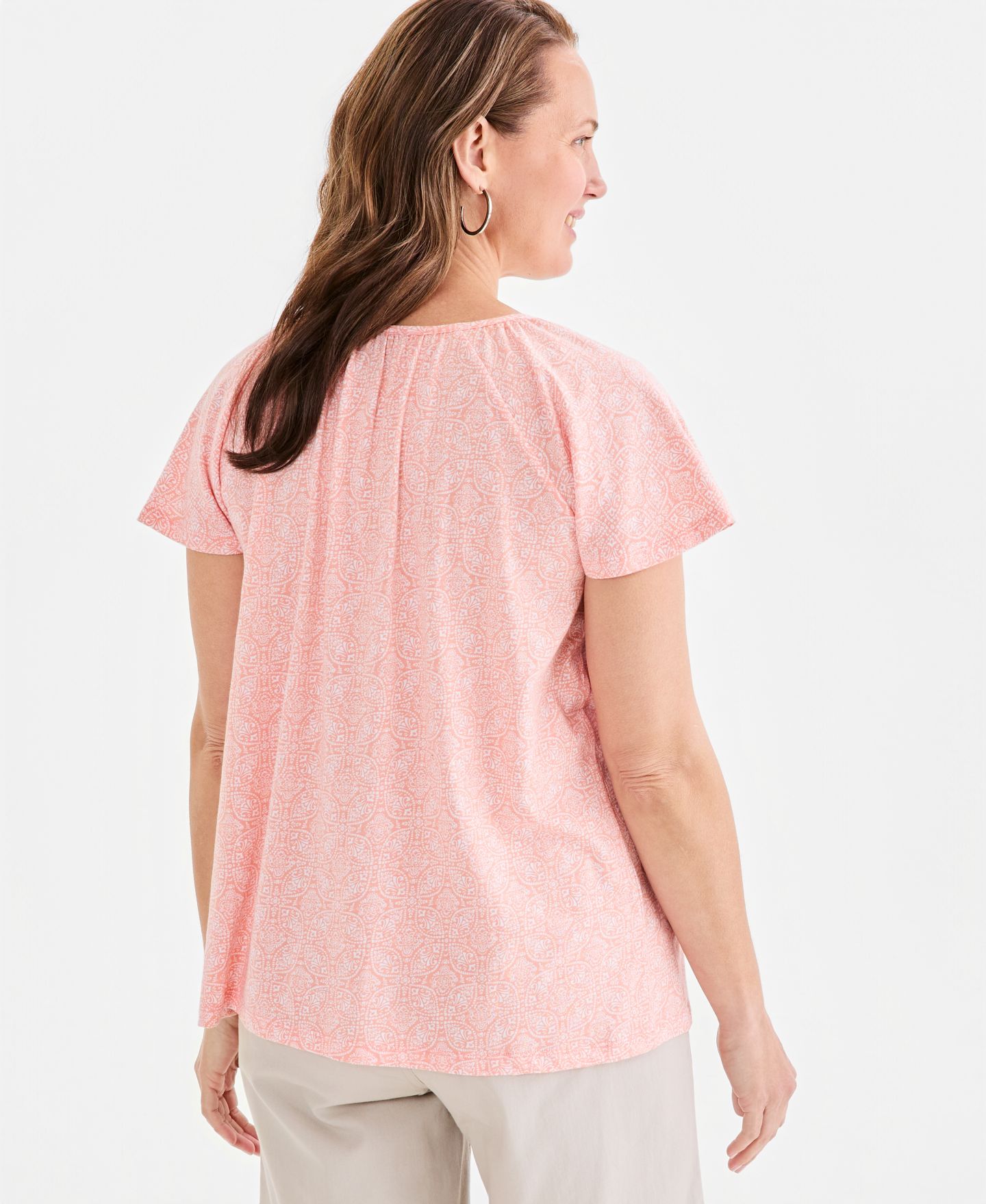 Женский топ Style & Co Printed Scoop-Neck Flutter-Sleeve Top, цвет: Melon Ball — фото 4