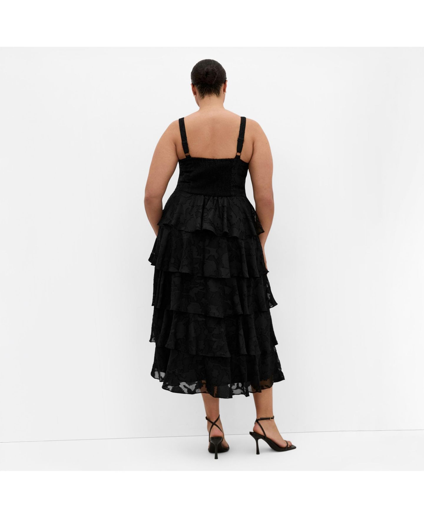 Женское платье CITY CHIC Plus Size Daniela Ruffle Tier, цвет: Чёрный — фото 4