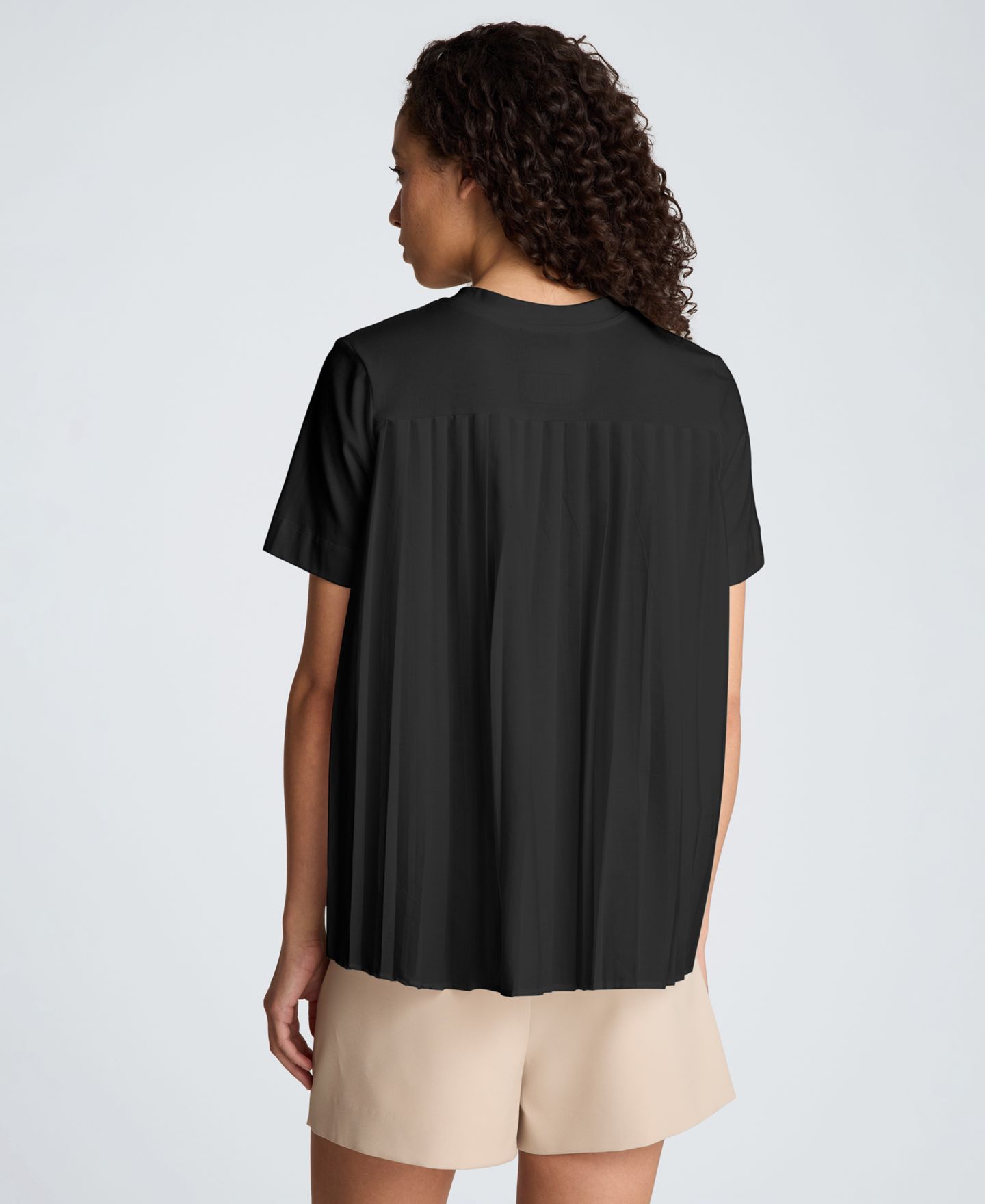 Женская футболка Kenneth Cole Short-Sleeve High-Low Pleated Back, цвет: Чёрный — фото 8