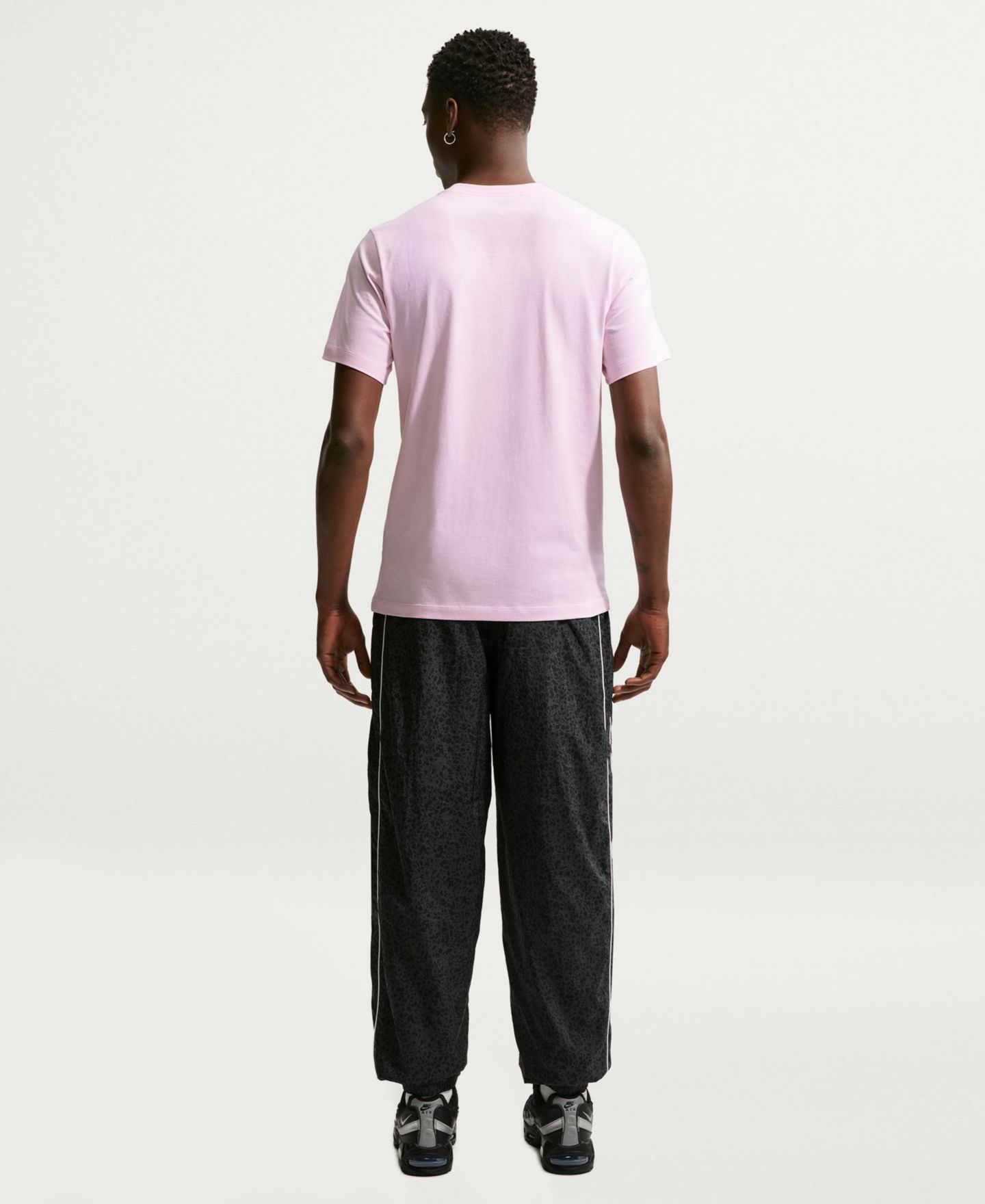 Мужская футболка Nike Futura Air Square Short-Sleeve, цвет: Розовый пенный — фото 5