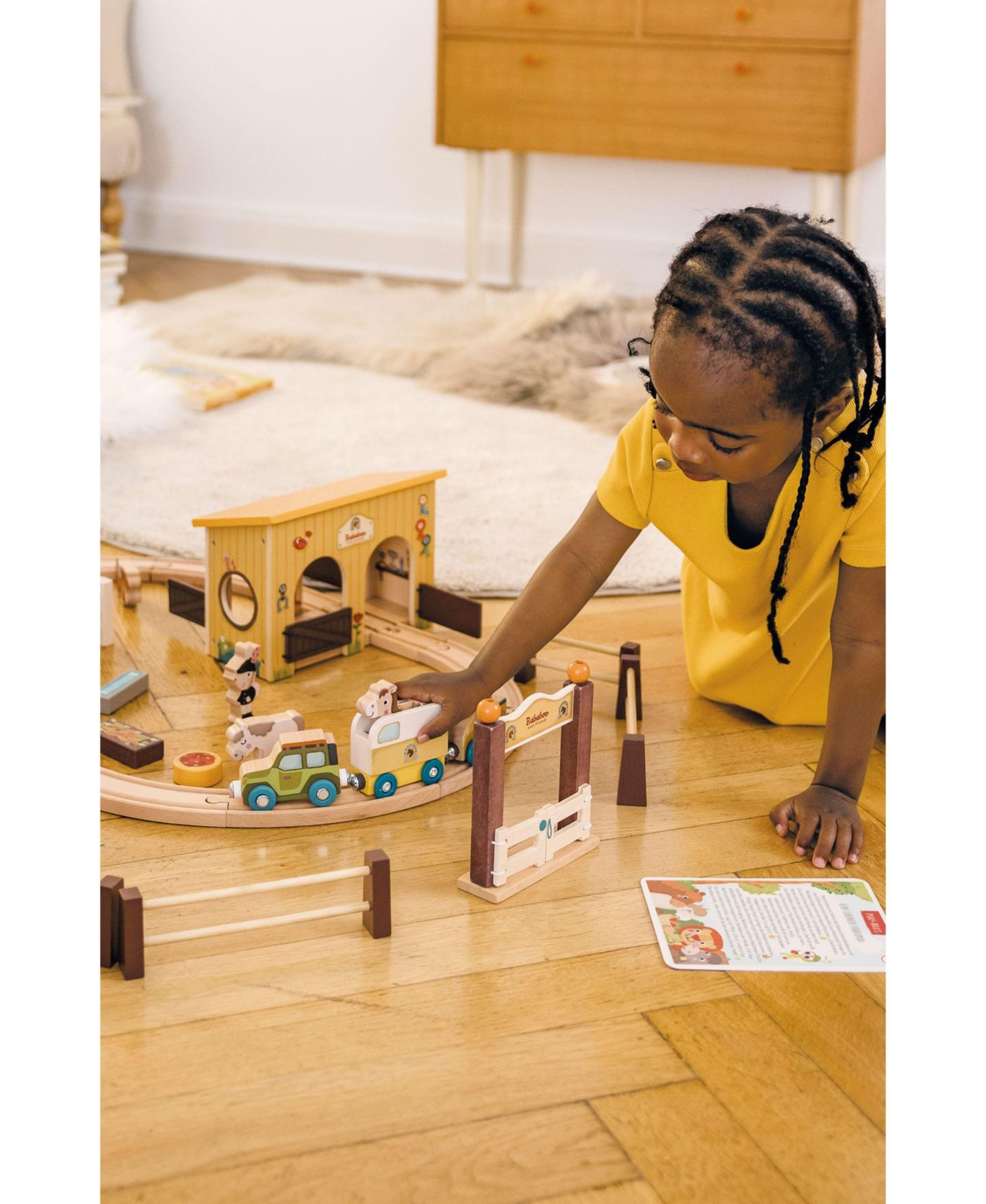 Детский игровой набор Bababoo and friends Horse Stable Wooden 66-Piece Playset, Ages 2+, цвет: Open Miscellaneous — фото 6
