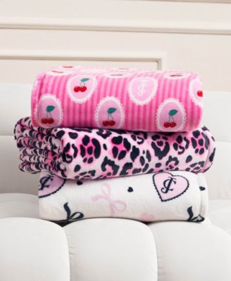 Lightweight Ultra-Soft Plush Throw, 60" x 90"