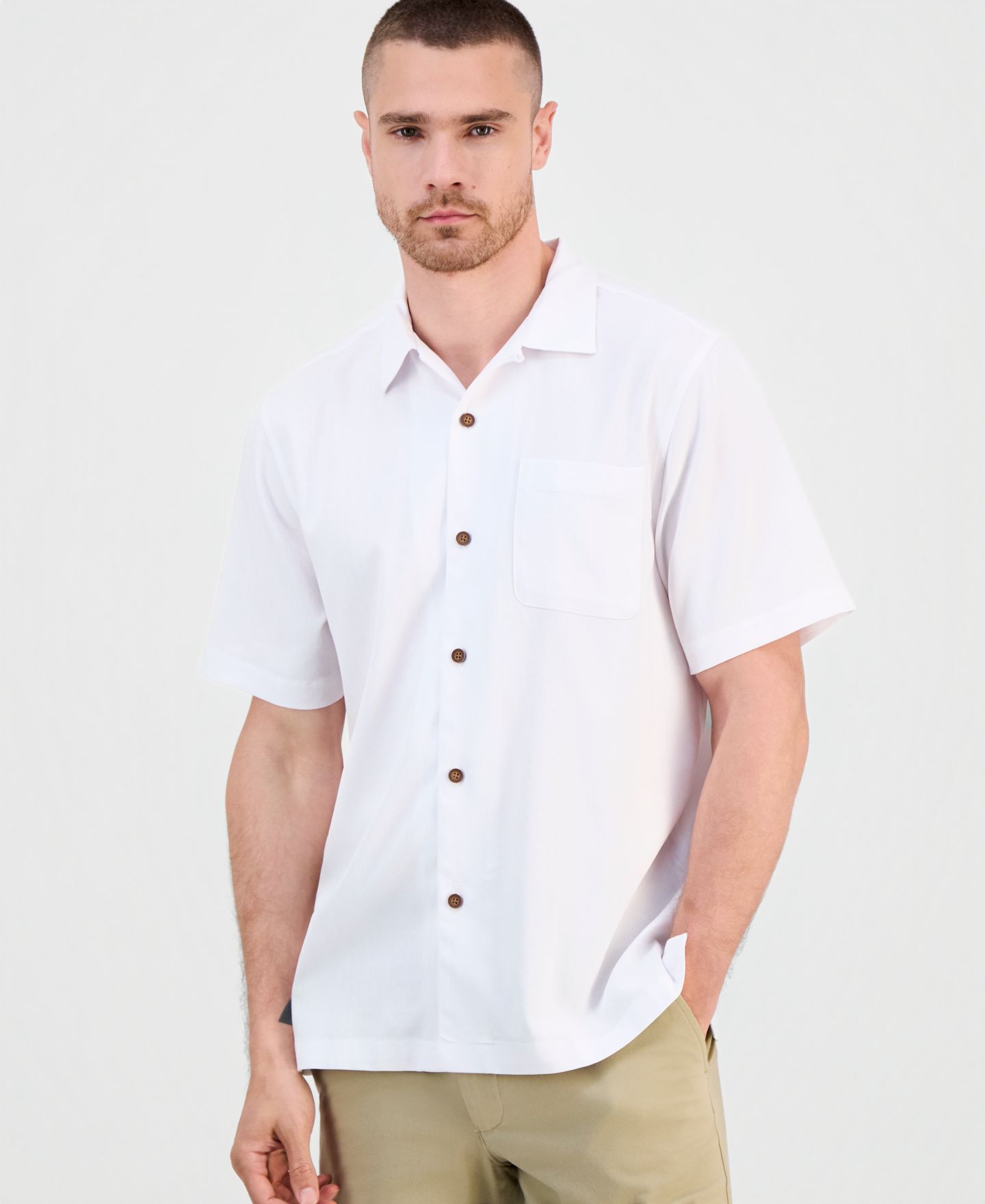 Мужская рубашка Tommy Bahama Coastal Ease Designated Driver Golf Collector's Series Short-Sleeve, цвет: Белый — фото 3