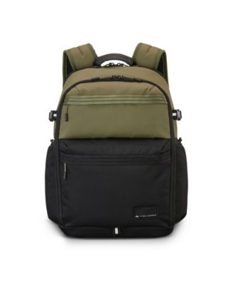 17" Pro Backpack