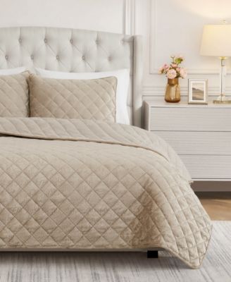 Maeve Embossed Plush 3-Piece Quilt Set, King