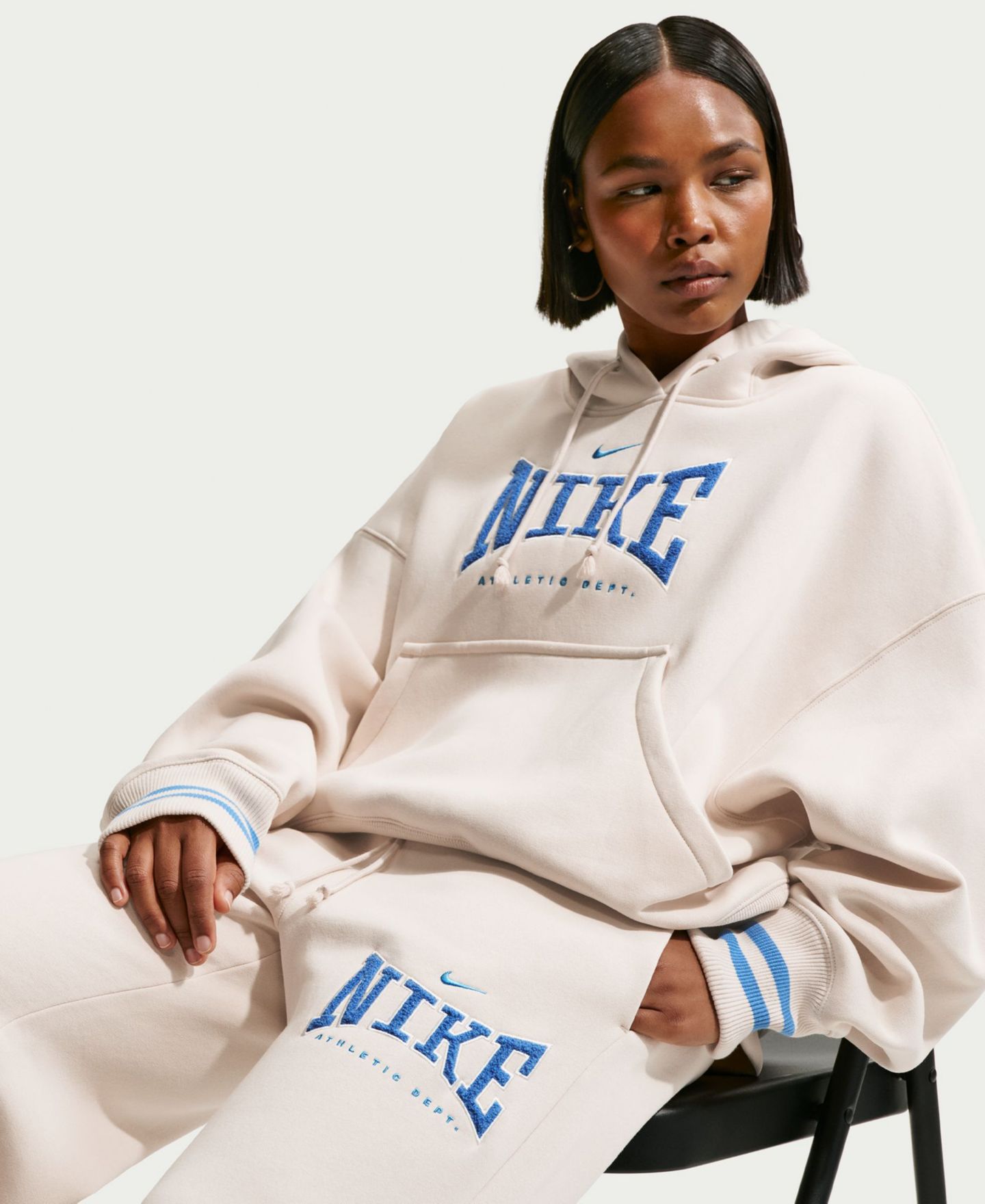 Женские брюки Nike Sportswear Phoenix Fleece High-Waisted Wide-Leg, цвет: Коричневый / Синий — фото 3