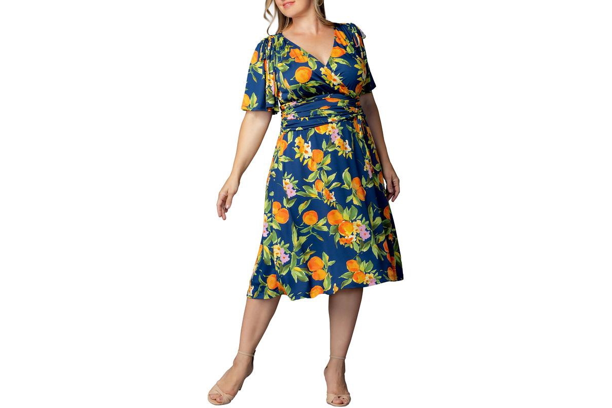 Kiyonna Plus Size Jemma Ruched Tie Dress - Navy citrus print