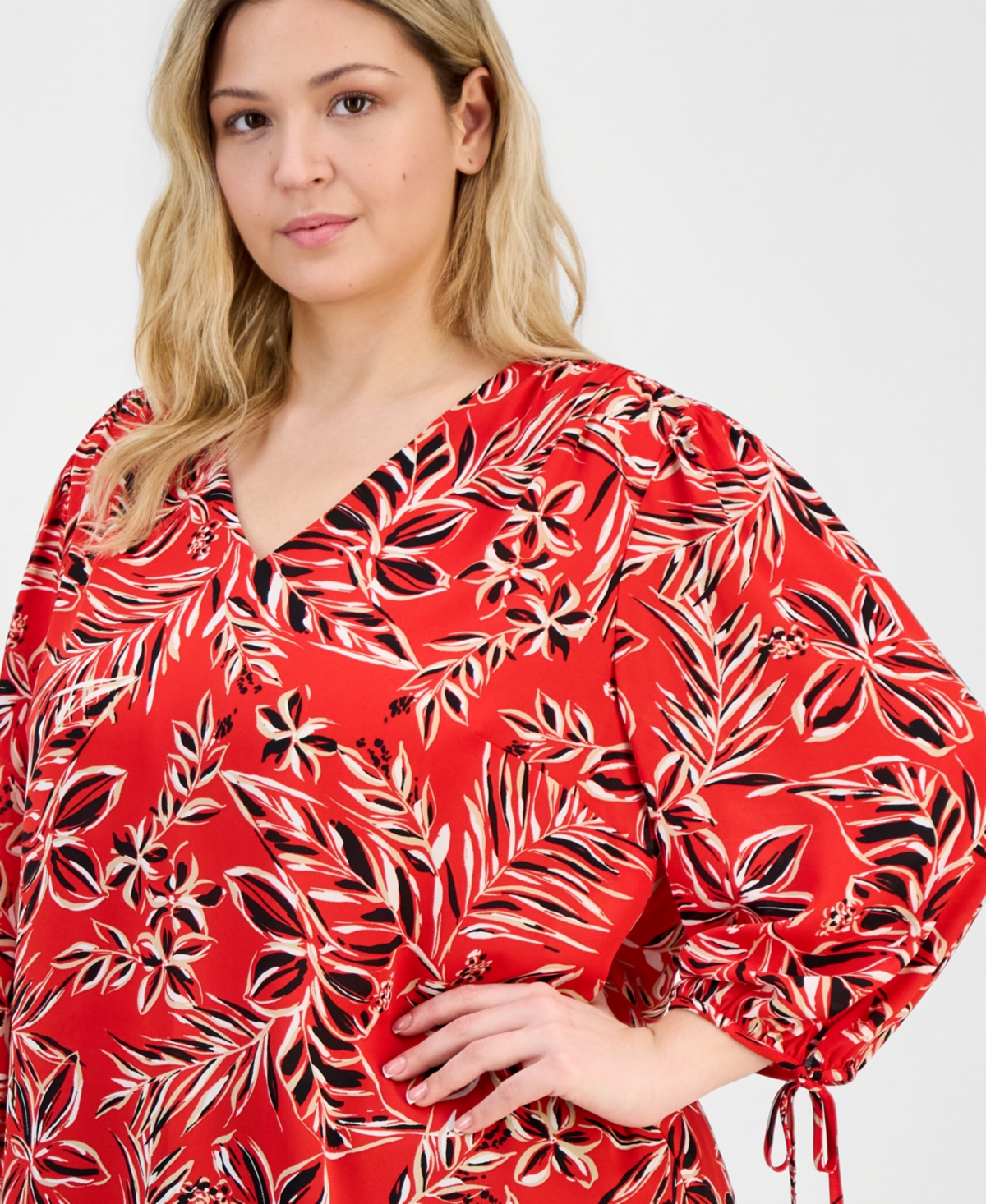 Anne Klein Essentials Plus V-Neck 3/4-Sleeve Top