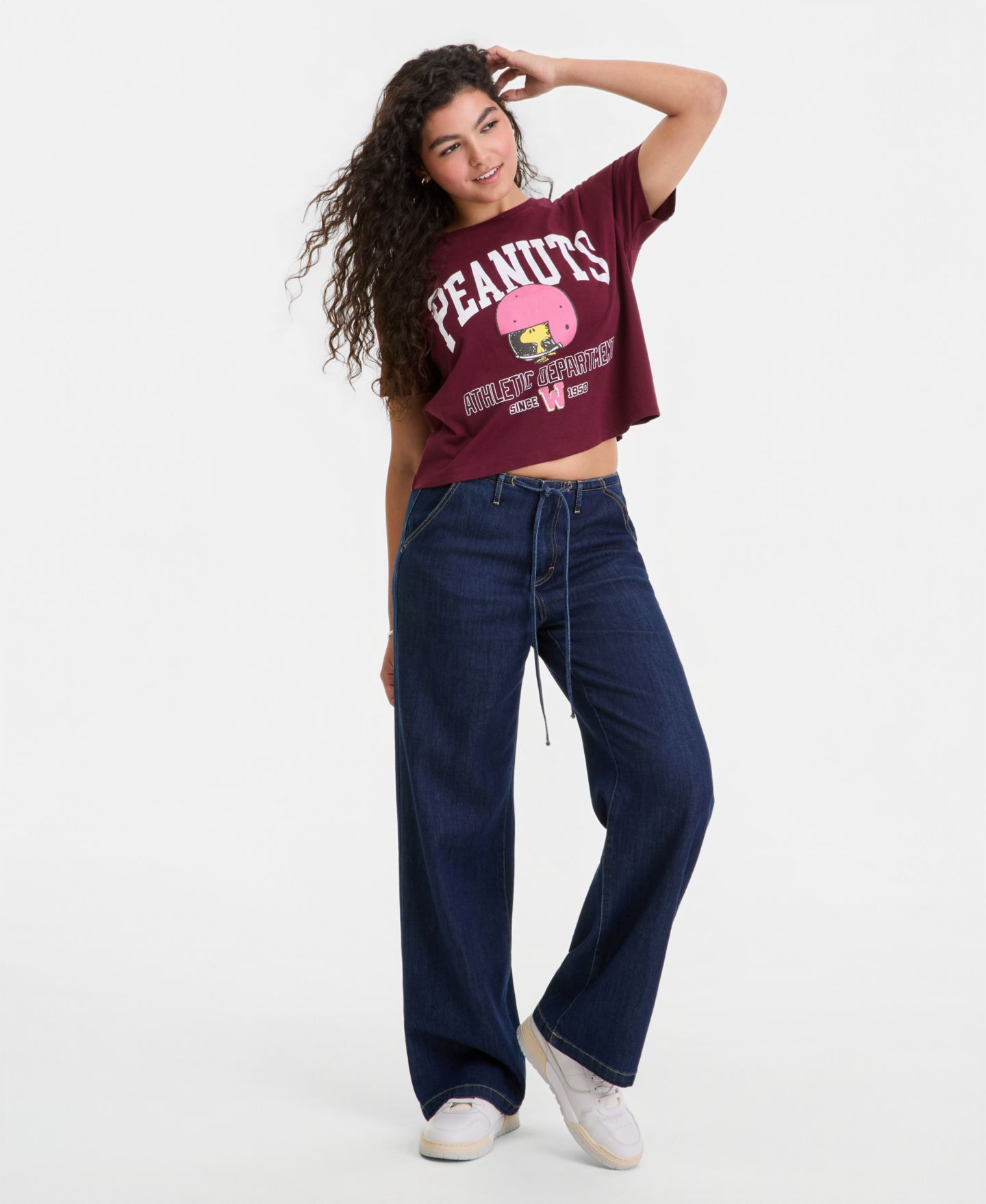 Женская футболка Grayson Threads, The Label Juniors' Woodstock Football Graphic-Print, цвет: Винный — фото 4