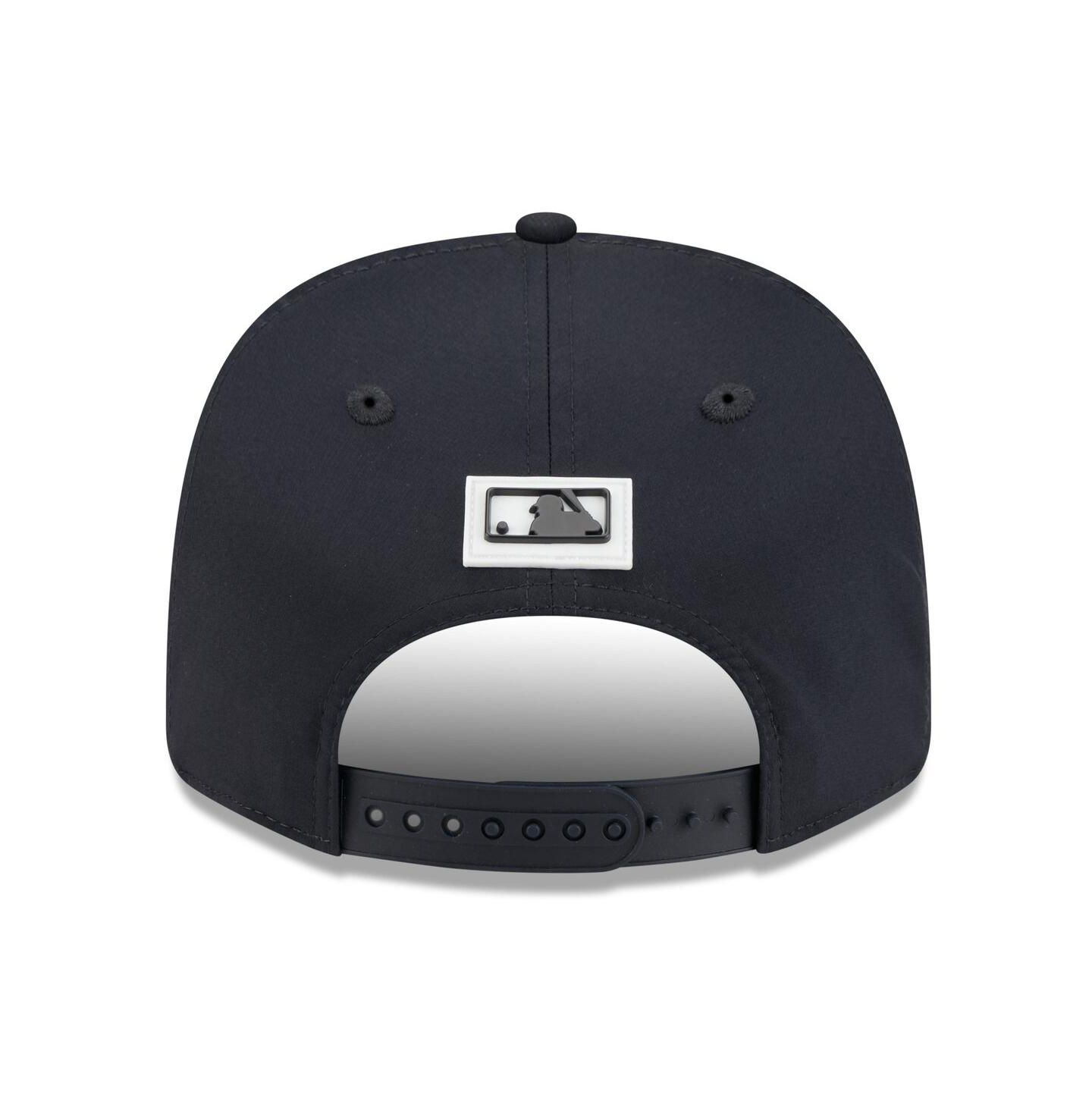 Мужская кепка New Era Navy New York Yankees 2026 Clubhouse 9SEVENTY Adjustable Hat — фото 4
