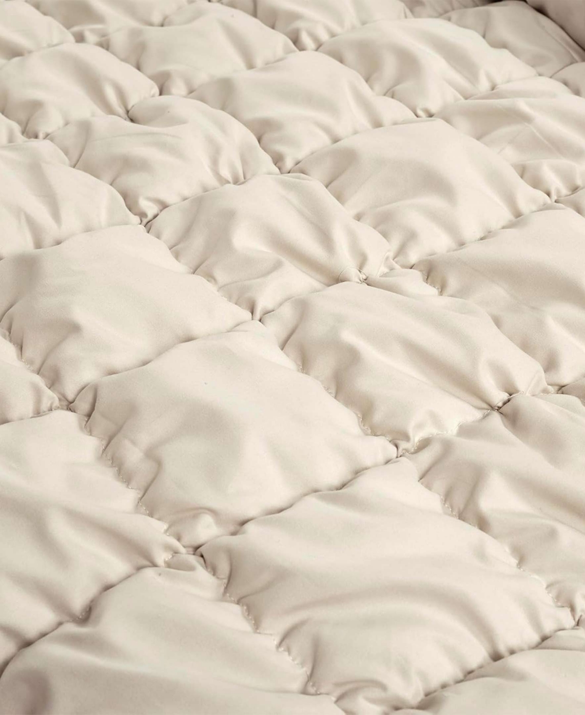 Unikome Modern Style Pintuck All Season Comforter