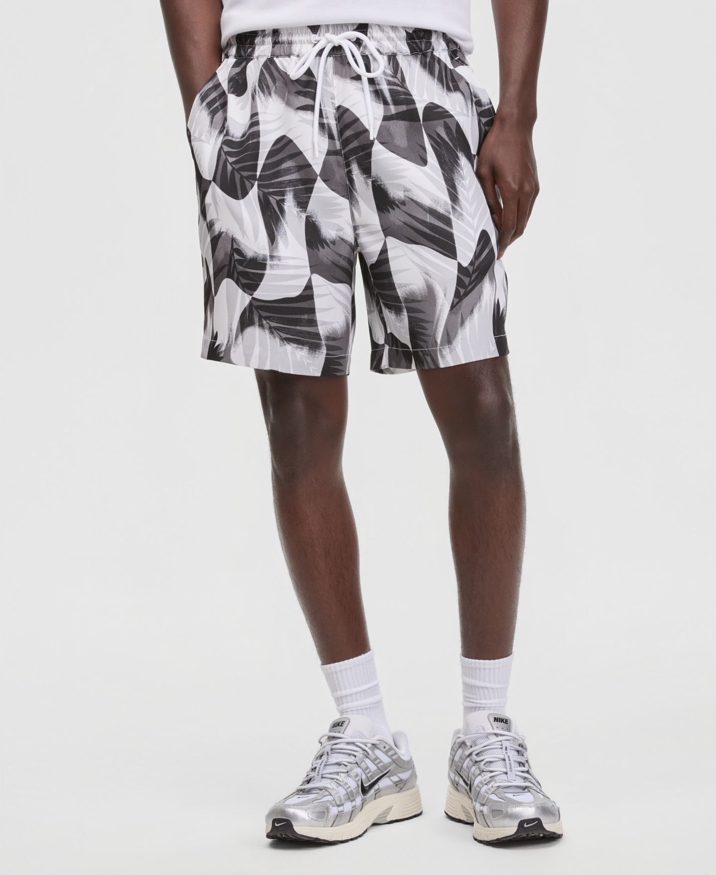 Мужские шорты Mode of One Groove Palm Drawstring 6.5" Shorts, цвет: Белый — фото 1