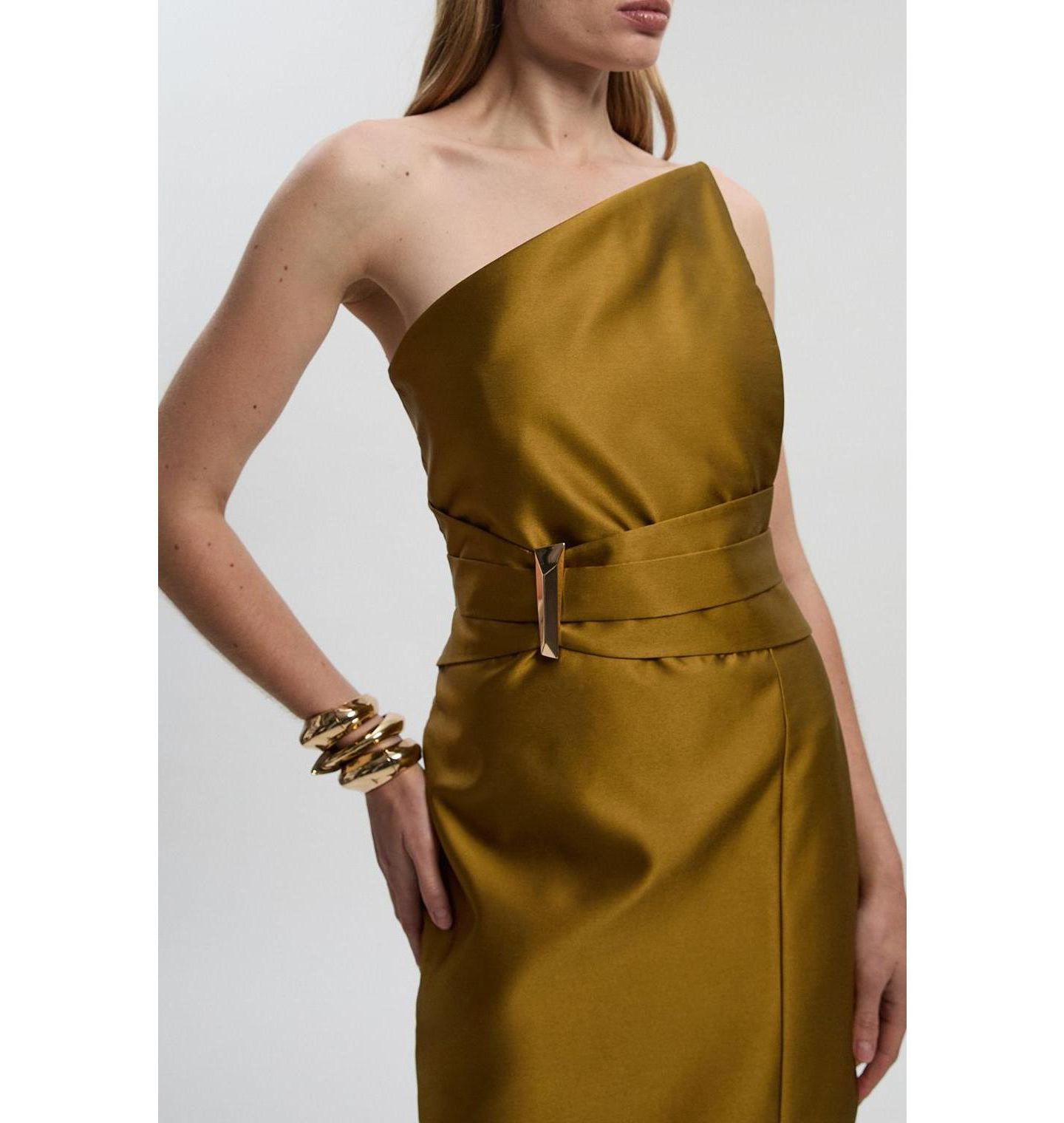 Женское платье Karen Millen Satin Twill Asymmetric Neck Midi, цвет: Золотой — фото 8