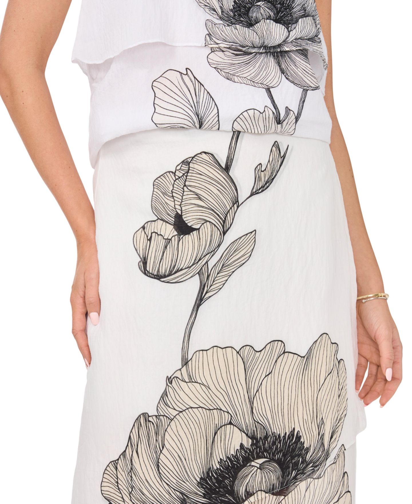 Женская юбка Vince Camuto Printed Layered Maxi, цвет: Белый — фото 3