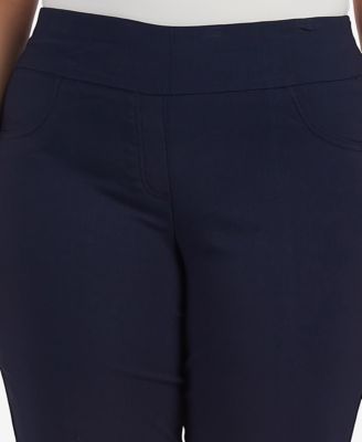 Plus Size Solid Color Tech Stretch Skimmer Shorts