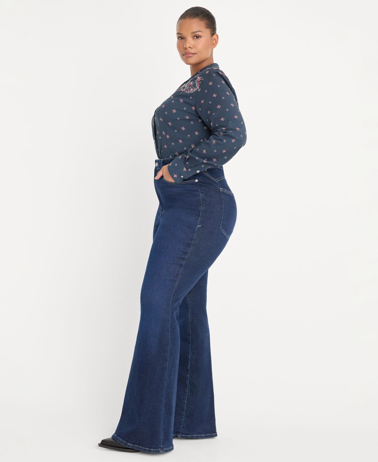 Женские джинсы Good American Dolly Joleans Flare Jeans, Regular & Plus Size, цвет: Индиго — фото 6