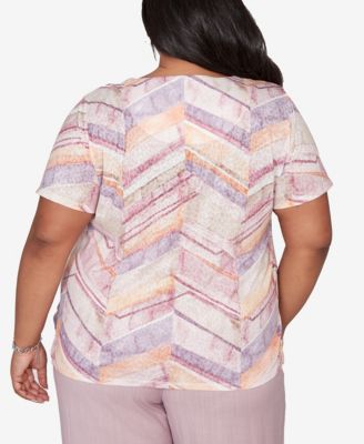 Plus Size Vintage Charm Chevron Geometric Crewneck T-Shirt