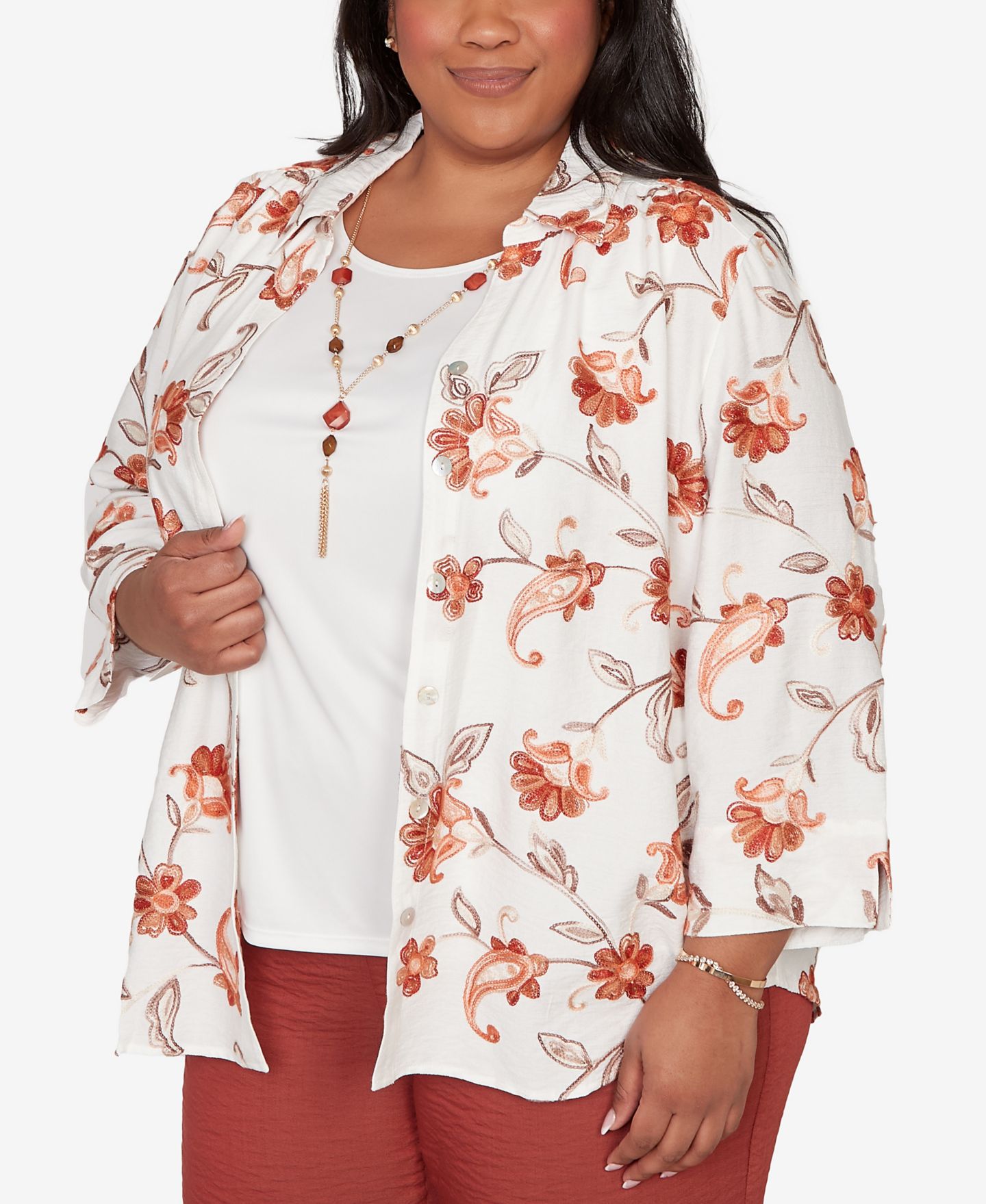 Женский топ Alfred Dunner Plus Size Spice Market Paisley Floral Collared Two-in-One with Necklace, цвет: Слоновая кость — фото 3