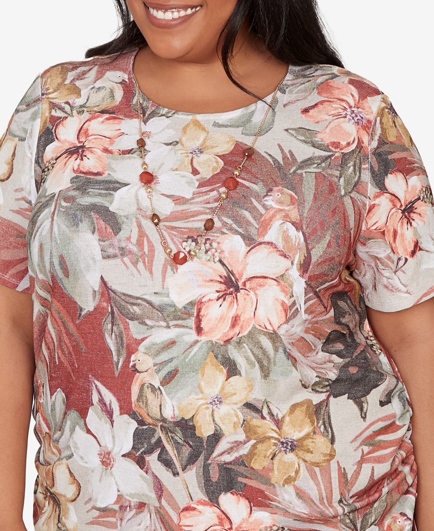 Женская футболка Alfred Dunner Plus Size Spice Market Dramatic Floral with Necklace, цвет: Коричневый разноцветный — фото 5