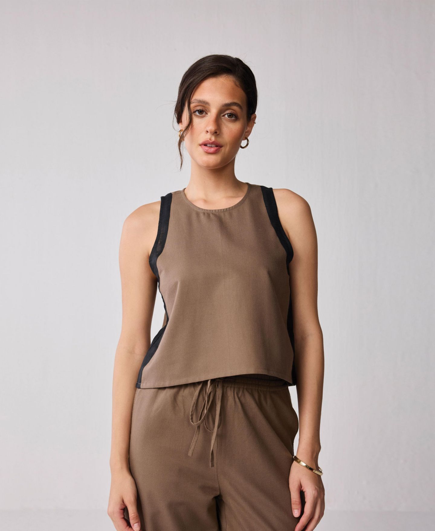Женский топ Reistor Sleeveless Colorblock — фото 1