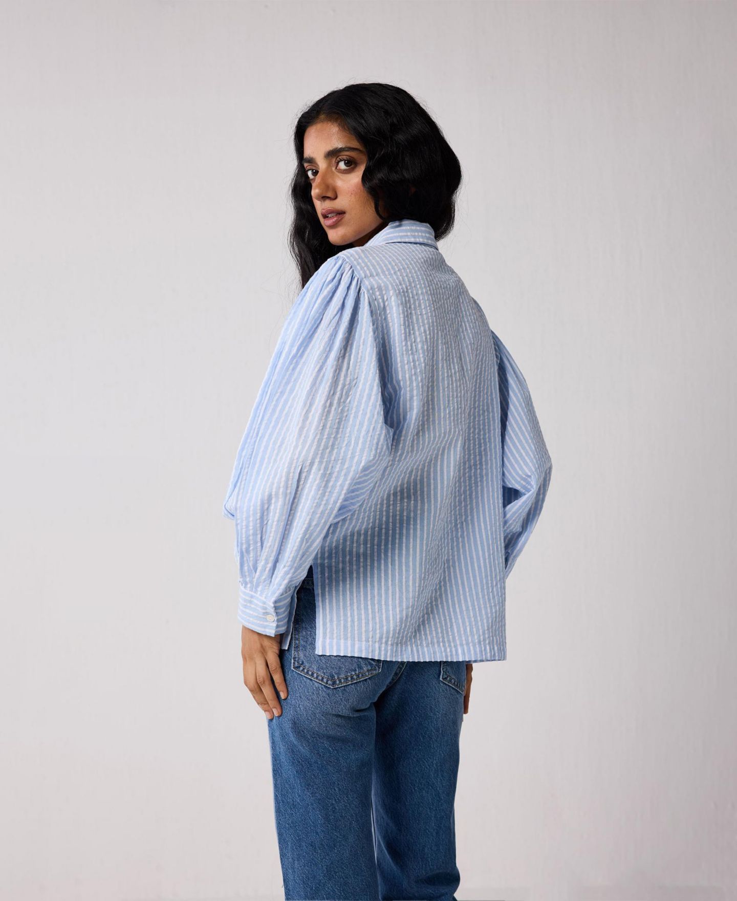 Женская рубашка Reistor Long Balloon Sleeves Striped — фото 2