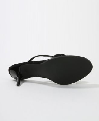 Women's Royalty Kitten Heel Thong Sandal