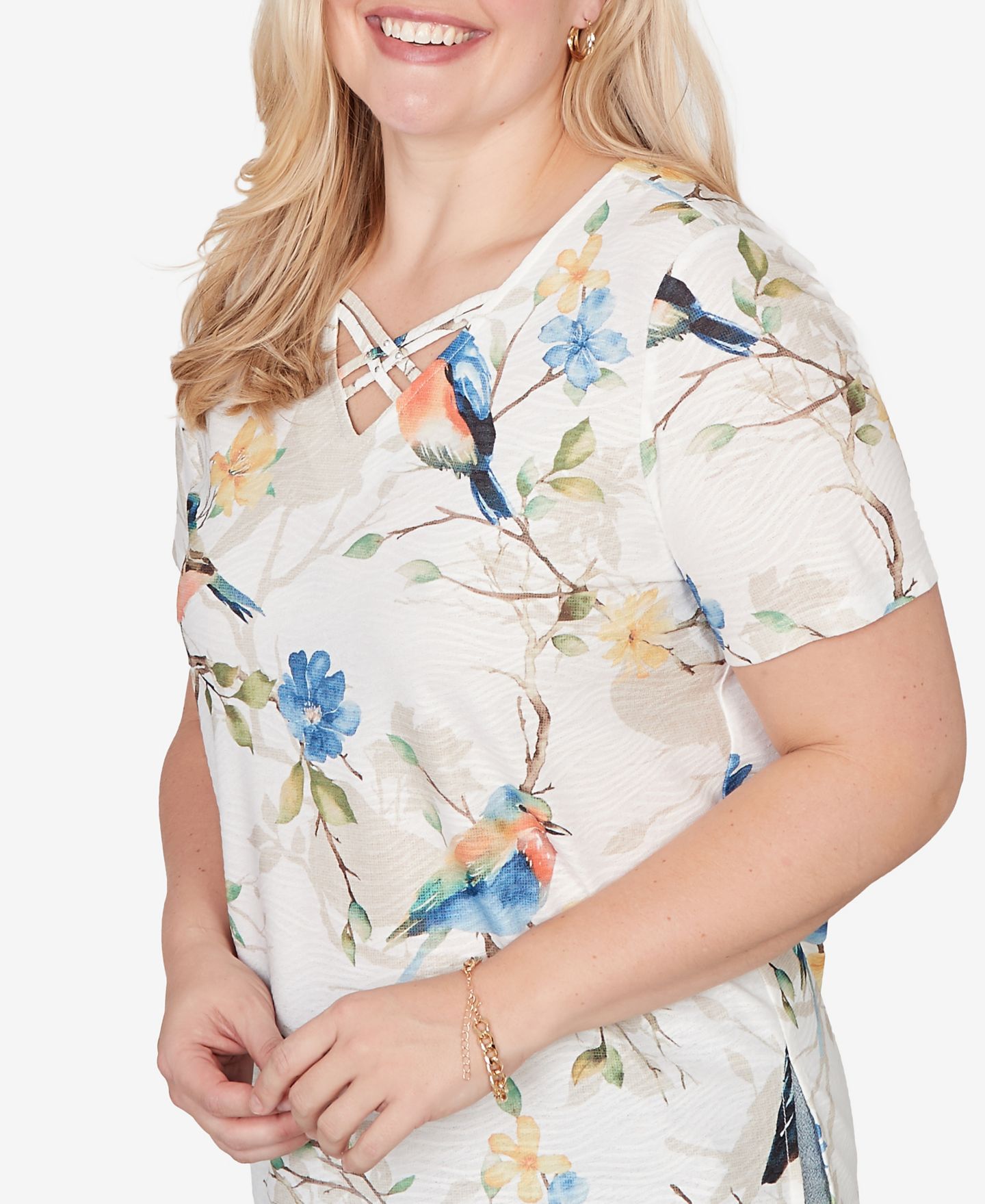 Женская футболка Alfred Dunner Petite Out of the Blue Chickadees Embellished V-Neck, цвет: Синий разноцветный — фото 5