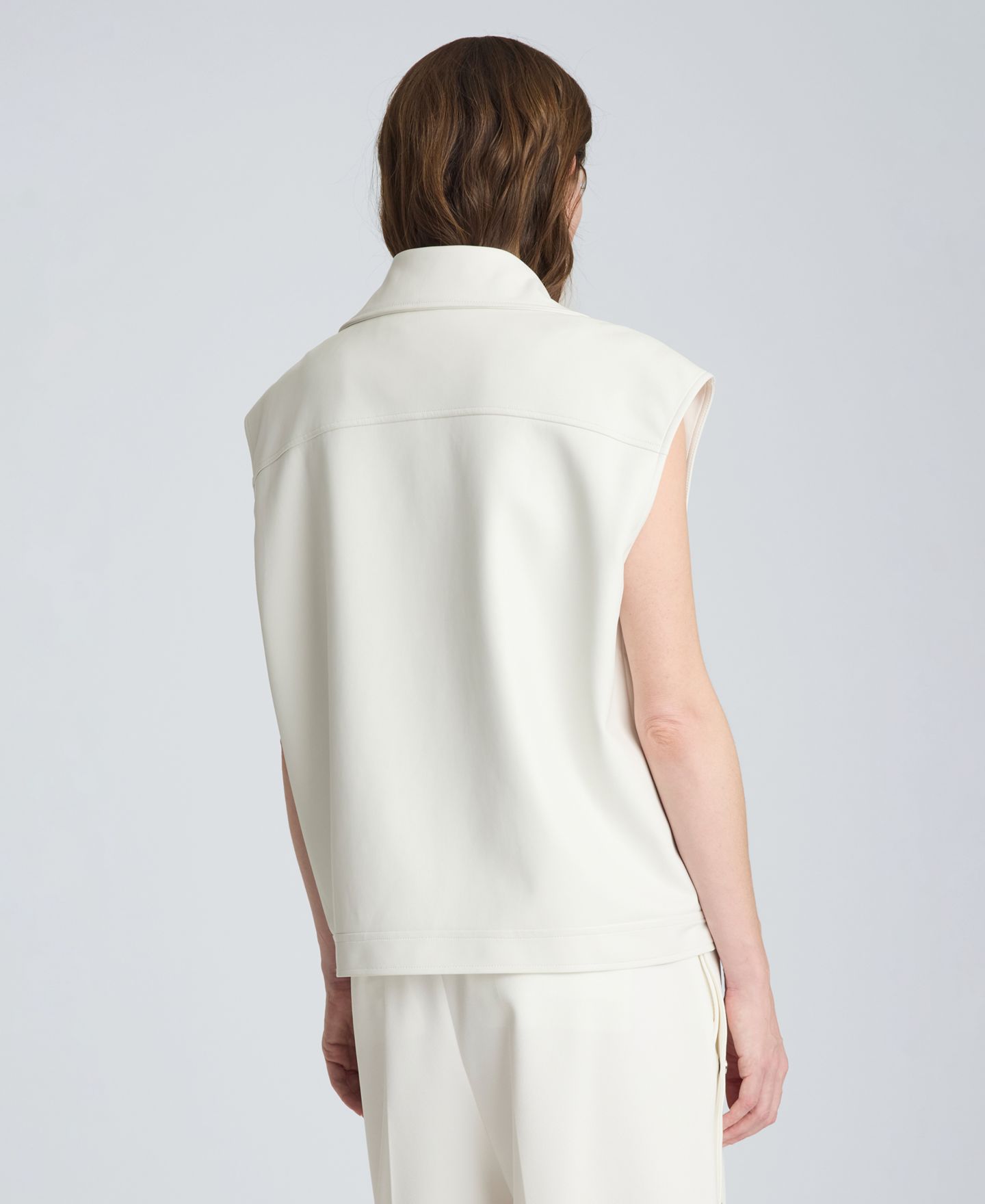 Женский жилет Kenneth Cole Boxy Moto Faux Leather Sleeveless Vest, цвет: Чистый белый — фото 5