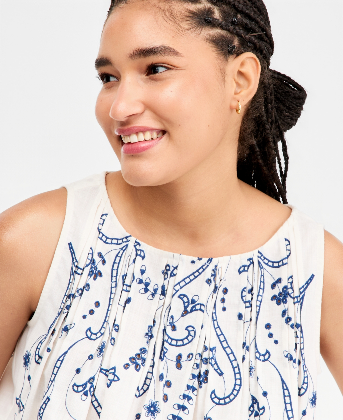 Liverpool Los Angeles Women's Sleeveless Boat-Neck Embroidered Woven Cotton Top