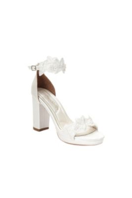 Women's  Isadora Lace Bridal Heel